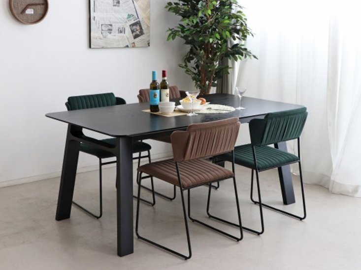 クラシカルな雰囲気をかもしだすお洒落なチェア 種田家具 雑貨 Zakkashop 山口県 山口市 下松市