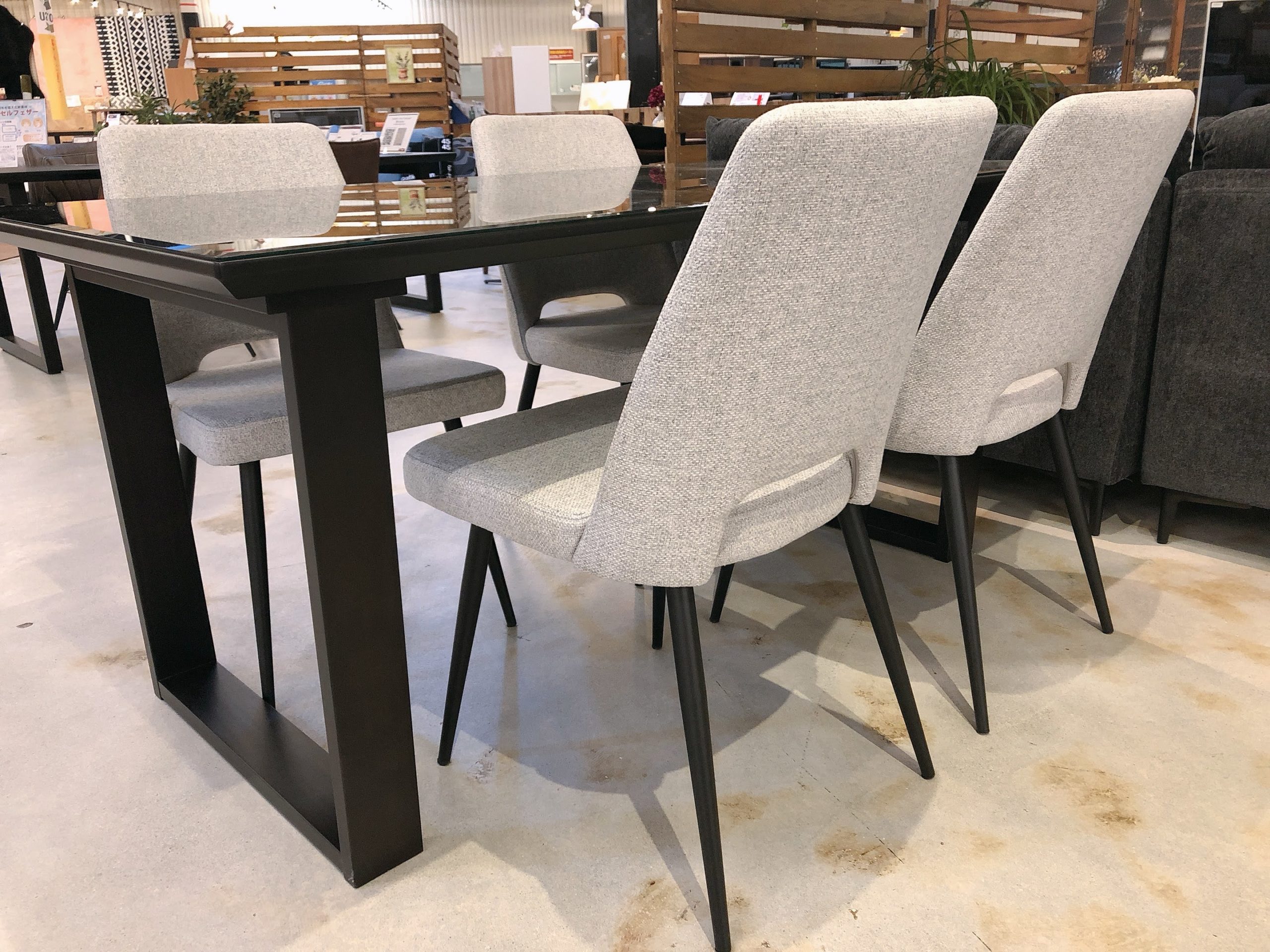 シンプルdeおしゃれなダイニング ファブリックチェアー 種田家具 雑貨 Zakkashop 山口県 山口市 下松市 タネダのギフト シンプルdeおしゃれなダイニング ファブリックチェアー 種田家具 雑貨 Zakkashop 山口県 山口市 下松市 タネダのギフト