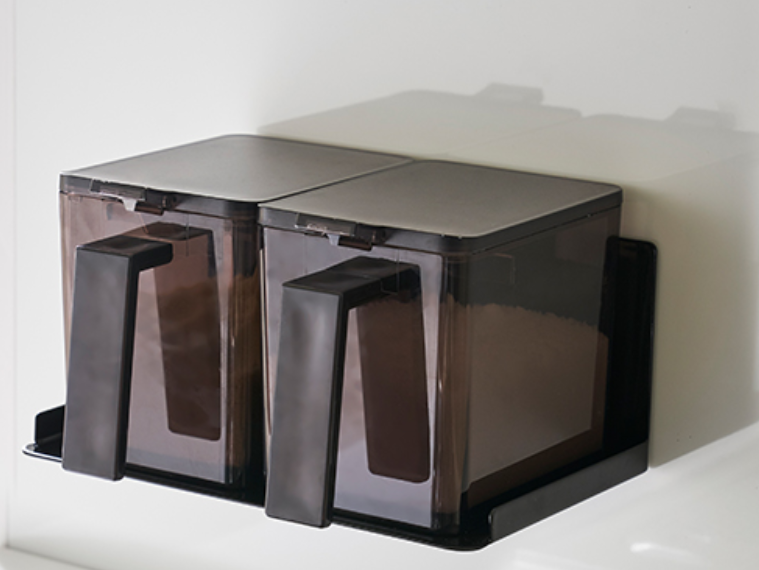 マグネット調味料ストッカーラック タワー Tower 山崎実業 種田家具 Zakkashop タネダのギフト マグネット調味料ストッカーラック タワー Tower 山崎実業 種田家具 Zakkashop タネダのギフト