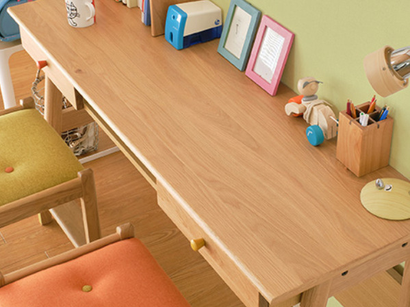 リビングに置きやすい可愛いツインデスク スツール２脚 種田家具 雑貨zakkashop 山口県 山口市 下松市