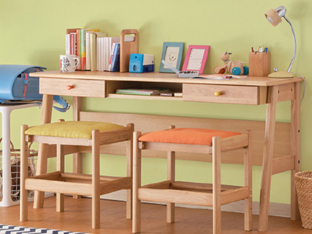 リビングに置きやすい可愛いツインデスク スツール２脚 種田家具 雑貨zakkashop 山口県 山口市 下松市